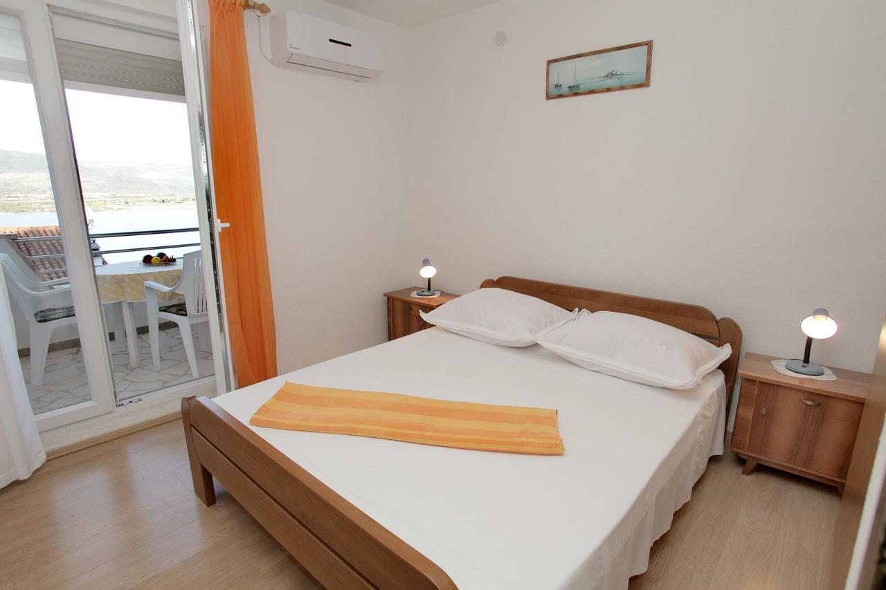 Apartments Iva Trogir Luaran gambar